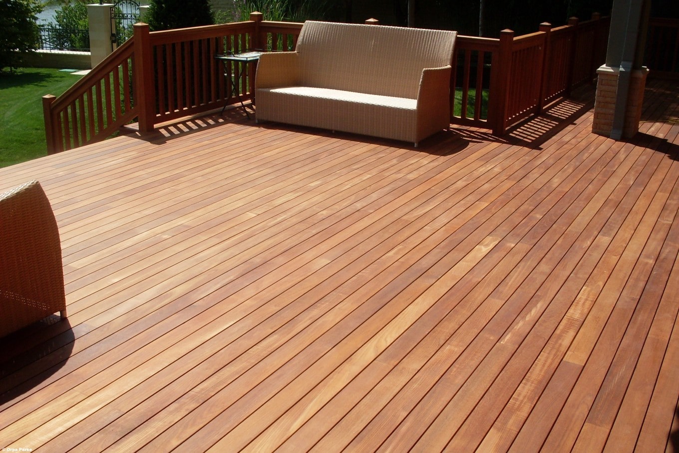 decking-1-min